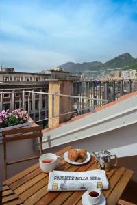 La colazione esterna con vista panoramica. 